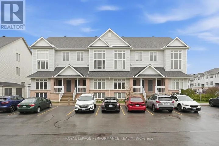 302 GALSTON PRIVATE, Ottawa, Ontario K1W0G3