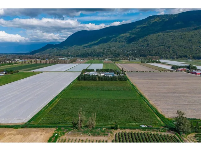 3387 TOLMIE ROAD, Abbotsford, British Columbia V3G2T9