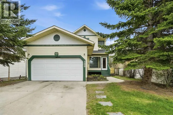 180 Woodside Road NW, Airdrie, Alberta T4B2E2
