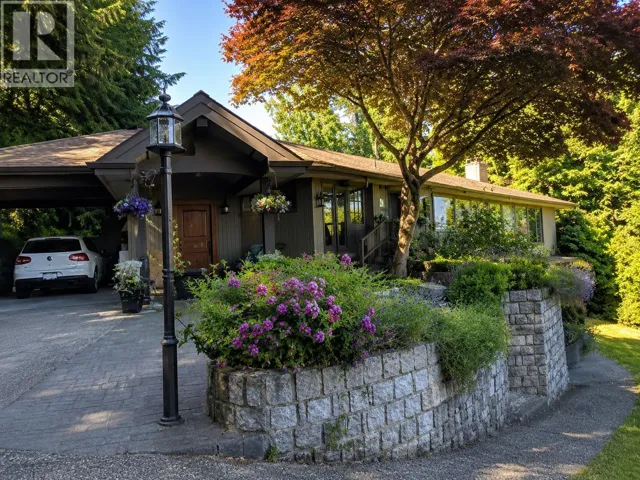 785 ANDERSON CRESCENT, West Vancouver, British Columbia V7T1S4