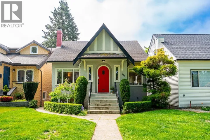 242 W 21ST AVENUE, Vancouver, British Columbia V5Y2E5