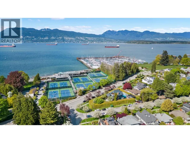 3850 POINT GREY ROAD, Vancouver, British Columbia V6R1B4