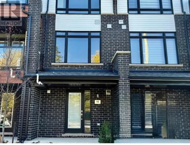 12 SIDNEY ROSE COMMON, St. Catharines (Glendale/Glenridge), Ontario L2T0B3