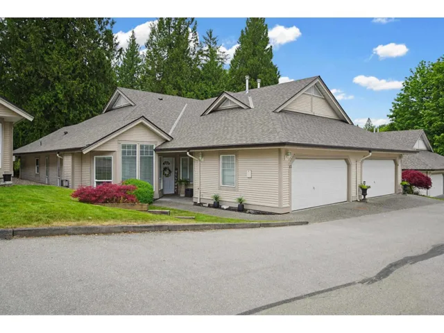 13 9025 216 STREET, Langley, British Columbia V1M2Z8