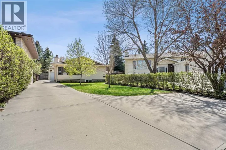 232 Ranchview Place NW, Calgary, Alberta T3G1R7