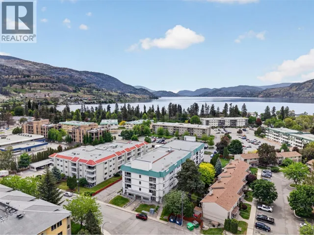 298 Yorkton Avenue Unit# 307, Penticton, British Columbia V2A3V5