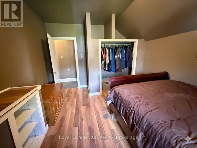 780