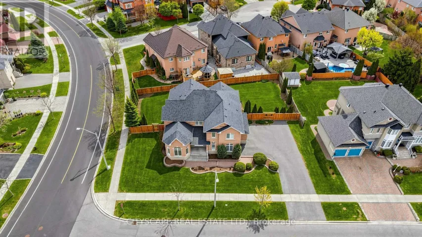 5 LEMSFORD DRIVE, Markham (Rouge Fairways), Ontario L3S3V1