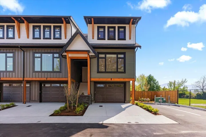 7 46106 RIVERSIDE DRIVE, Chilliwack Proper East, Chilliwack, British Columbia V2P3K9