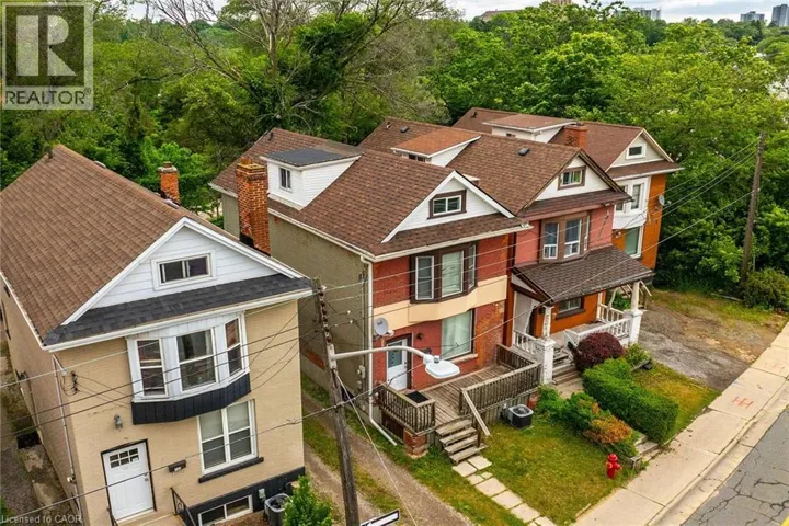 738 KING Street W, Hamilton, Ontario L8S1J8