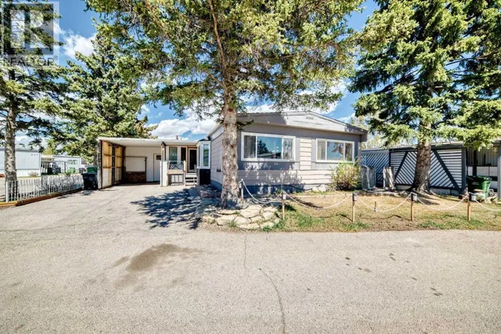 212, 3223 83 Street NW, Calgary, Alberta T3B5N4