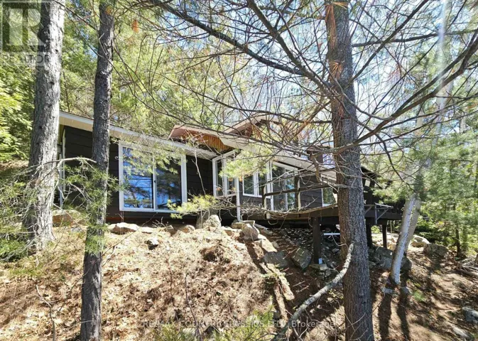 2378 PAPINEAU LAKE ROAD, Hastings Highlands (Wicklow Ward), Ontario K0J2S0