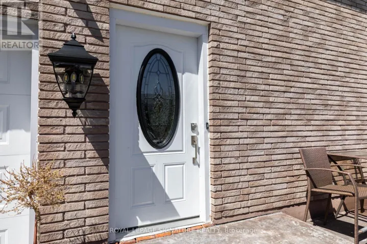 34 KINGSWOOD DRIVE E, Clarington (Courtice), Ontario L1E1G2