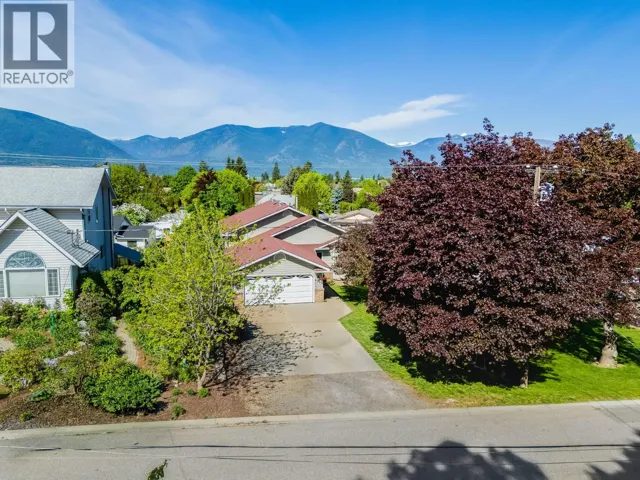 625 25 Avenue S, Creston, British Columbia V0B1G5
