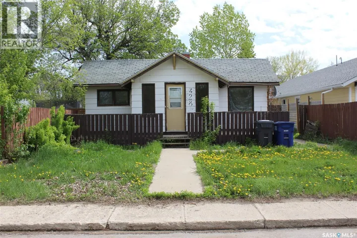 428 3rd STREET W, Shaunavon, Saskatchewan S0N2M0