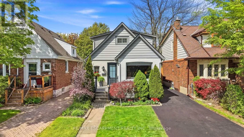 28 ROANOKE ROAD, Hamilton (Westdale), Ontario L8S3P7