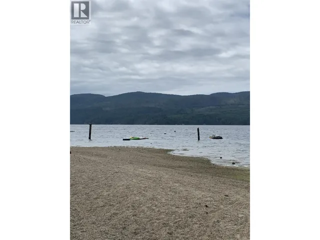 LOT 11 SECHELT INLET ROAD, Sechelt, British Columbia V7Z0C6
