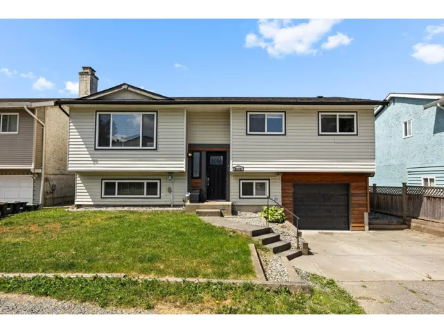 26451 30A AVENUE, Langley, British Columbia V4W3E1
