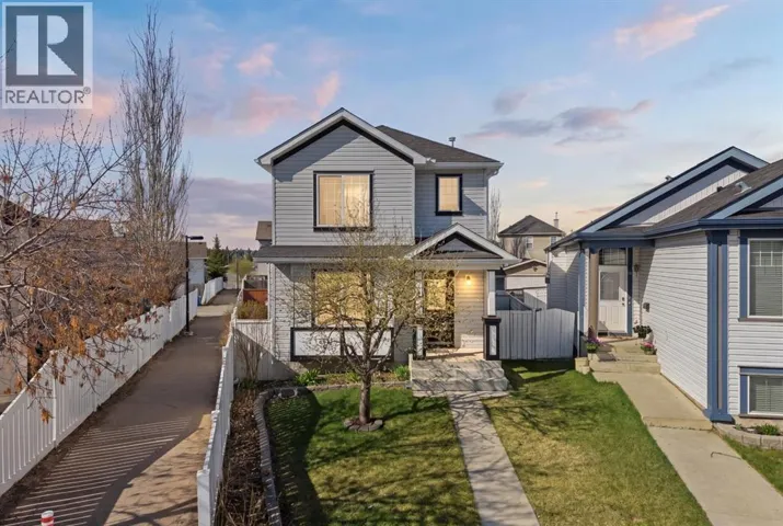 49 Evermeadow Manor SW, Calgary, Alberta T2Y4W8