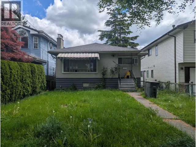 4520 WELWYN STREET, Vancouver, British Columbia V5N3Z5