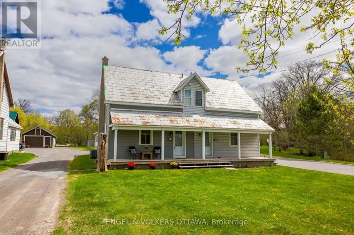 3698 CARP ROAD, Ottawa, Ontario K0A1L0