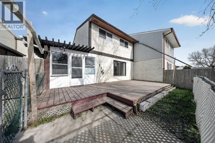 520 43 Street SE, Calgary, Alberta T2A3E1