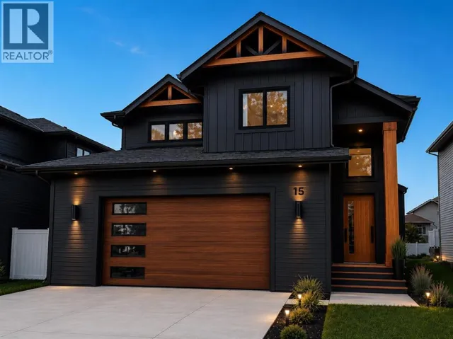15 Vanson Close, Sylvan Lake, Alberta T4S0M3