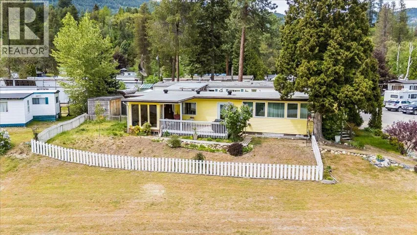 500 16th Avenue Unit# 53, Genelle, British Columbia V0G1G0