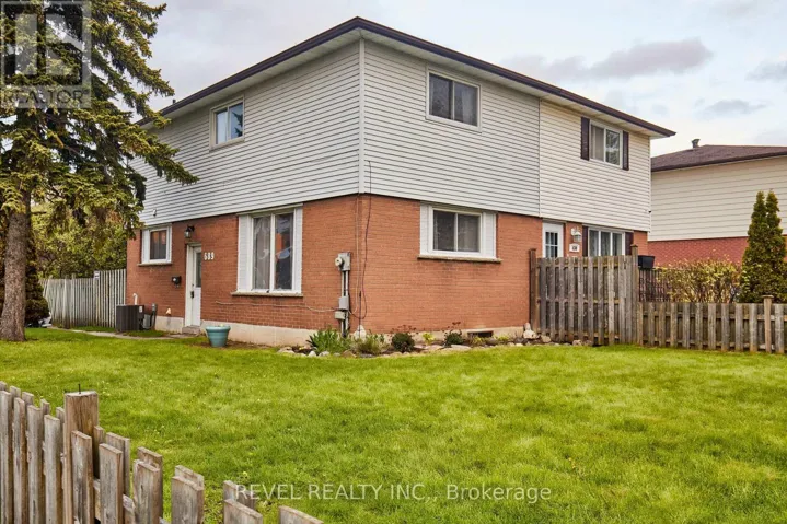 689 GIBB STREET, Oshawa (Vanier), Ontario L1J1Z8