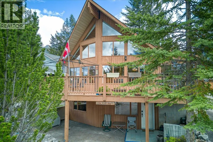 7330 Glacier Drive, Radium Hot Springs, British Columbia V0A1M0
