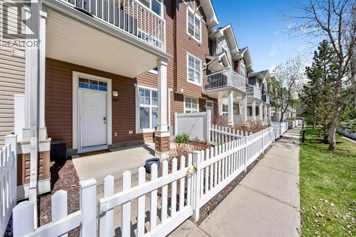 43 Toscana Gardens NW, Calgary, Alberta T3L3C2
