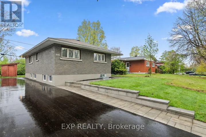2393 SHELDON AVENUE, Ottawa, Ontario K2C1K4