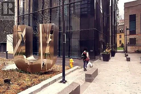 1810 - 65 ST MARY STREET, Toronto (Bay Street Corridor), Ontario M5S0A6