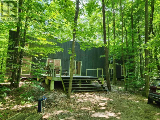 2 ZHINGOS MIIKAANS LANE, Christian Island 30 (Beausoleil First Nation), Ontario L9M0A9