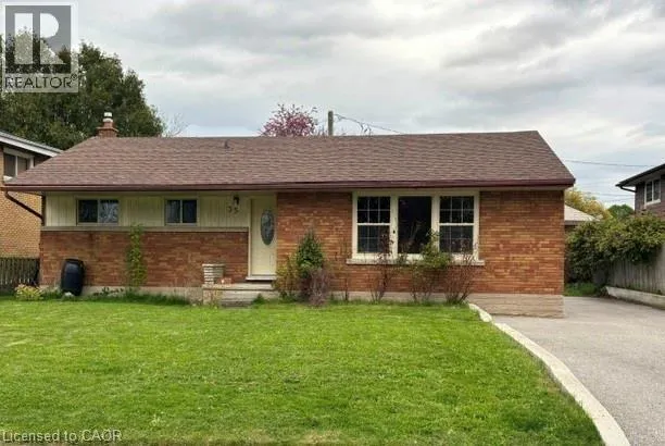 35 HIGHMAN Avenue, Cambridge, Ontario N1R3L8