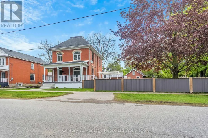 10 CLYDE STREET, Norwich (Norwich Town), Ontario N0J1P0