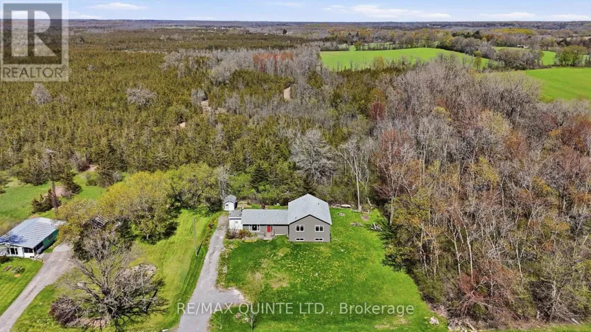 1894 COUNTY ROAD 5 ROAD, Prince Edward County (Sophiasburg Ward), Ontario K0K2T0