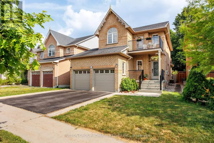 39 ENGLISH OAK DRIVE, Richmond Hill (Oak Ridges Lake Wilcox), Ontario L4E3W2