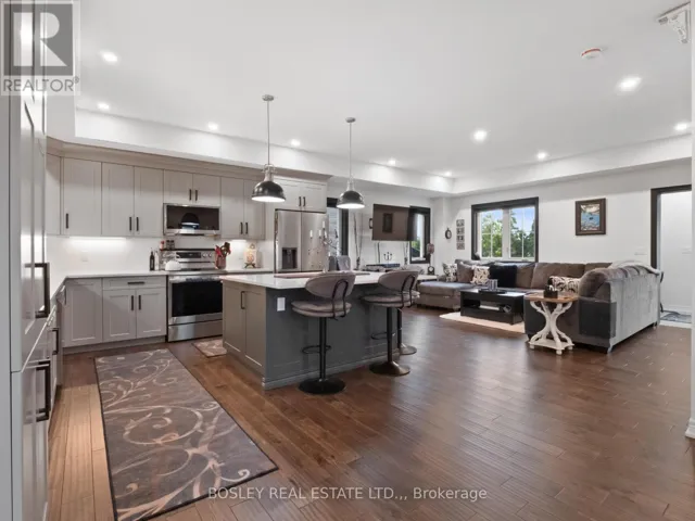 25 HAIGHT STREET, St. Catharines (Oakdale), Ontario L2P2M2