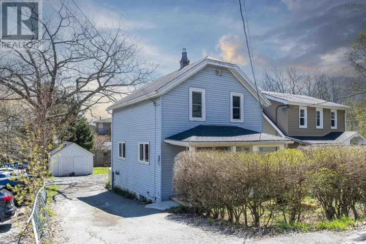13 McFatridge Road, Halifax, Nova Scotia B3N2R2