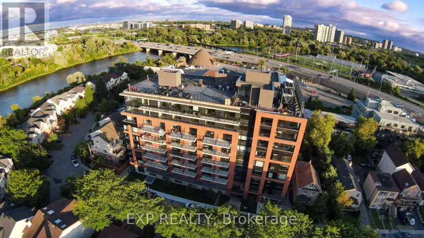 402 - 36 ROBINSON AVENUE, Ottawa, Ontario K1S8N8