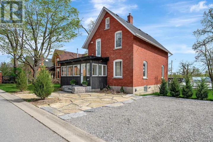 45 OAK STREET, Kawartha Lakes (Fenelon Falls), Ontario K0M1N0
