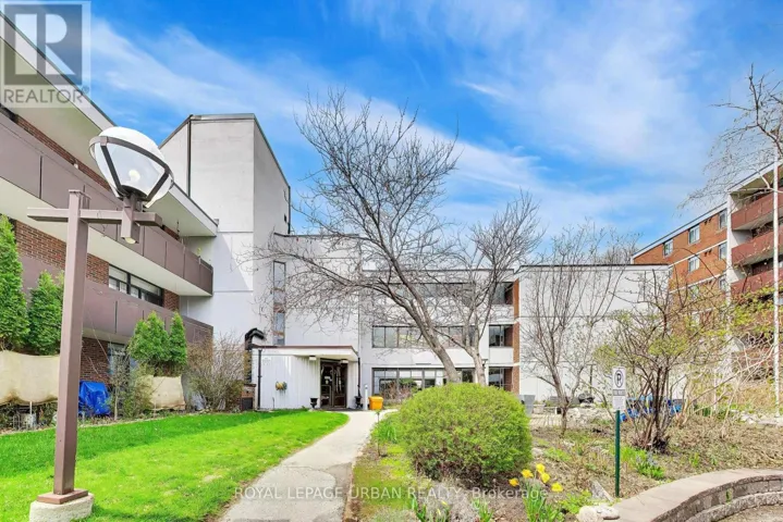 4-104 - 50 OLD KINGSTON ROAD, Toronto (West Hill), Ontario M1E4Y1