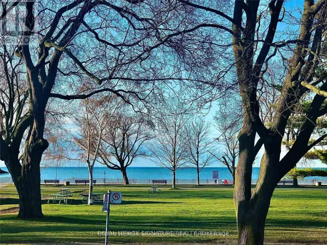 LOWER - 20 KEW BEACH AVENUE, Toronto (The Beaches), Ontario M4L1B7