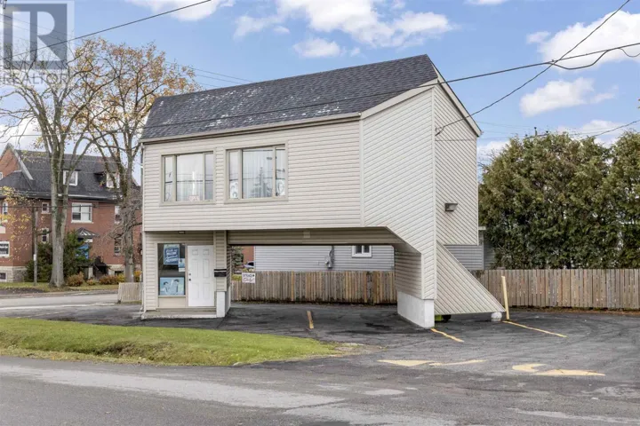 144 McNabb ST, Sault Ste. Marie, Ontario P6B1Y1