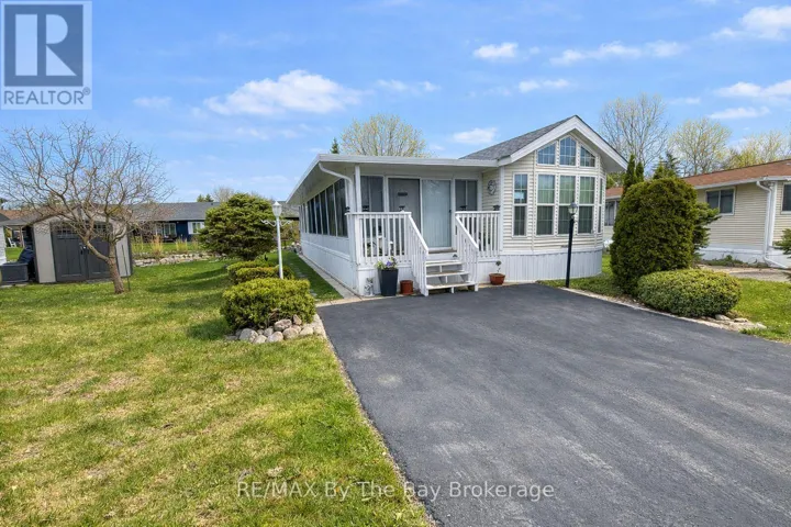 8 HURON CIRCLE, Wasaga Beach, Ontario L9Z1X7