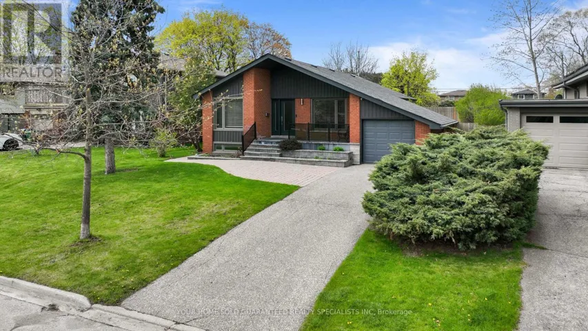 947 SIERRA BOULEVARD, Mississauga (Applewood), Ontario L4Y2E3