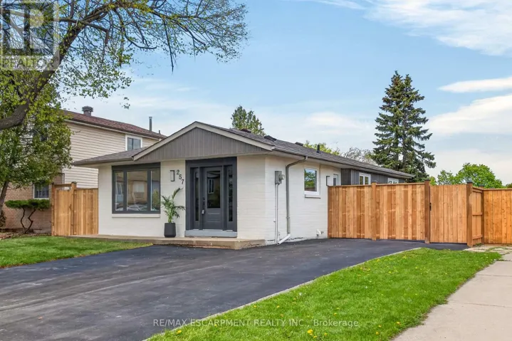 257 QUEEN VICTORIA DRIVE, Hamilton (Quinndale), Ontario L8W1G4