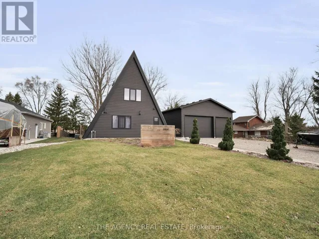 8464 ADAMS COURT, Lambton Shores (Grand Bend), Ontario N0M1T0