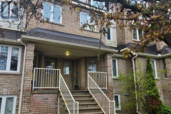 219 BRISTON PRIVATE, Ottawa, Ontario K1G5R5